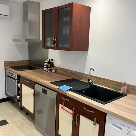 Apartment 4 Personnes St-pierre-la-mer Proche Commerces *